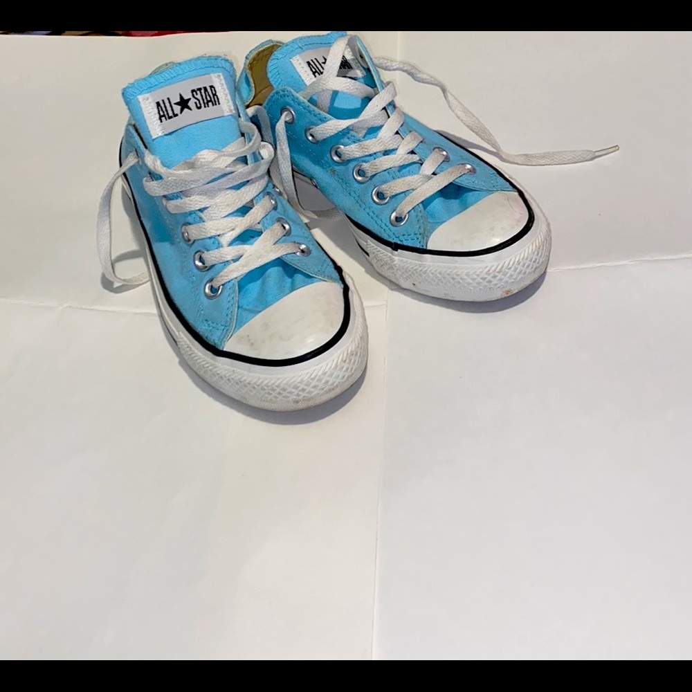 All star light blue converse